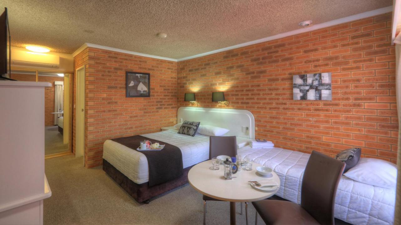 Cousins Motor Motel Inverell